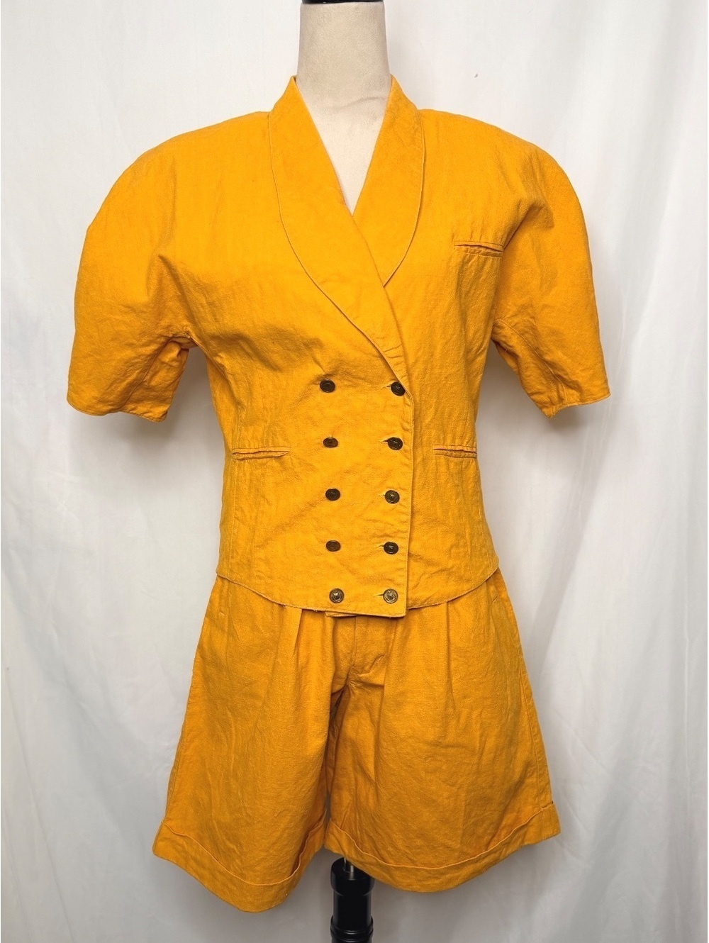Jennifer Eden 1990s Ramie Cotton Shorts Suit Marigold Vintage Size 7/8